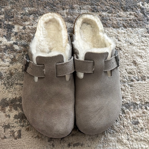 Birkenstock Other - Men’s Birkenstock Boston Shearling - Suede Leather - Stone Coin sz 11